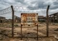 Comprador arremata terreno industrial de R$ 400 mil em leilão, descobre solo contaminado por resíduos tóxicos e Justiça anula negócio por vício grave