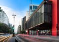 Suspenso sobre um vão livre de 74 metros, museu inaugurado em 1968 transformou a Avenida Paulista em um dos cartões-postais de São Paulo