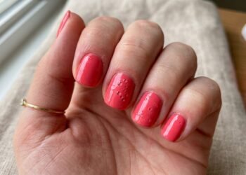 O que significa quando o esmalte cria pequenas bolhas depois de secar?