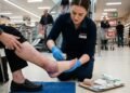Acidente em supermercado muda rotina de idosa de 80 anos