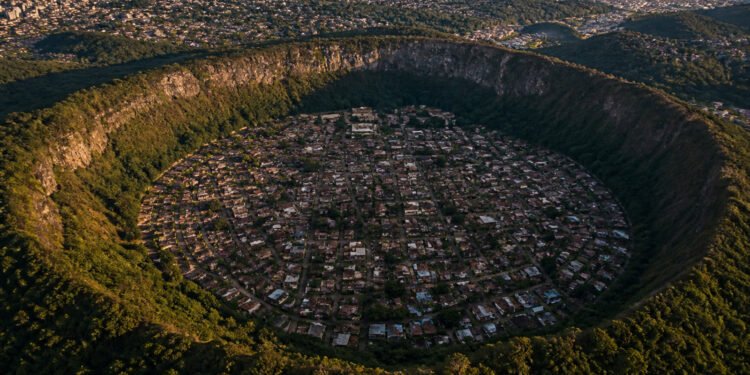 Bairro paulistano dentro da Cratera de Colônia