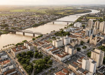 Em 1883, uma cidade do interior acendeu 39 lâmpadas nas ruas e inaugurou, com Dom Pedro II, o primeiro serviço público de luz elétrica da América do Sul