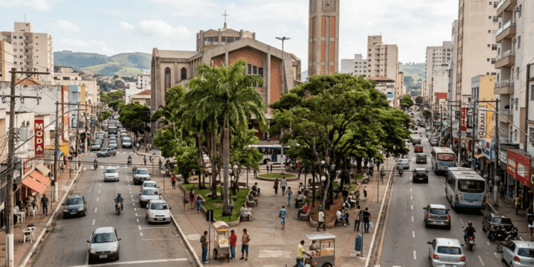 Fundada há mais de 250 anos, a cidade mineira que fez da fabricação de roupas uma de suas principais marcas