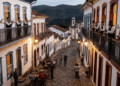 Uma tradição de músicos nas sacadas fez uma cidade mineira virar patrimônio da humanidade, e agora ela mira o título de cidade da música da UNESCO