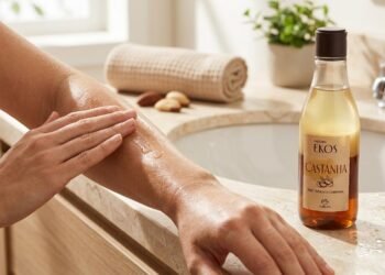 4 óleos corporais da Natura para quem quer pele macia e perfumada com aromas de castanha, cereja e pimenta rosa