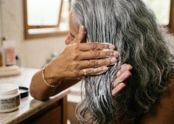 cabelo ressecado depois dos 50