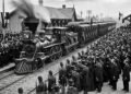 Oito vagões, sete estados e cerca de 2.700 quilômetros marcaram uma das viagens funerárias mais impressionantes da história americana