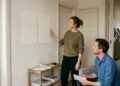 Estudo de arquitetos e especialistas revela como diferentes tons de branco ajudam a criar uma casa muito mais clara e acolhedora no dia a dia