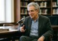 Henri Kagan, Nobel de Química de 2026, relembra o início da carreira: “Não passei no vestibular na primeira tentativa”