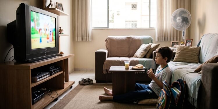 Entre 2007 e 2012, chegar da escola, ligar a televisão e assistir aos desenhos favoritos era um ritual para milhares de crianças, uma rotina que a psicologia ajuda a compreender pela relação entre previsibilidade, conforto emocional e memória afetiva