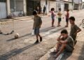 Houve uma época em que perder uma partida de futebol na rua fazia parte da infância, e ninguém podia mudar o resultado, algo que a psicologia relaciona ao aprendizado de lidar com frustrações