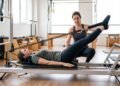 Praticar pilates melhora a postura, a mobilidade e o controle muscular, mas desenvolver músculos mais volumosos geralmente exige exercícios com resistência progressiva