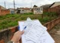 Casal compra terreno durante o namoro, registra propriedade apenas no nome de um deles e, após término, inicia disputa pelo valor investido