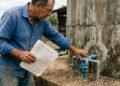 Família compra terreno rural e descobre que três casas vizinhas dependem de uma caixa d’água construída dentro da propriedade há mais de 30 anos