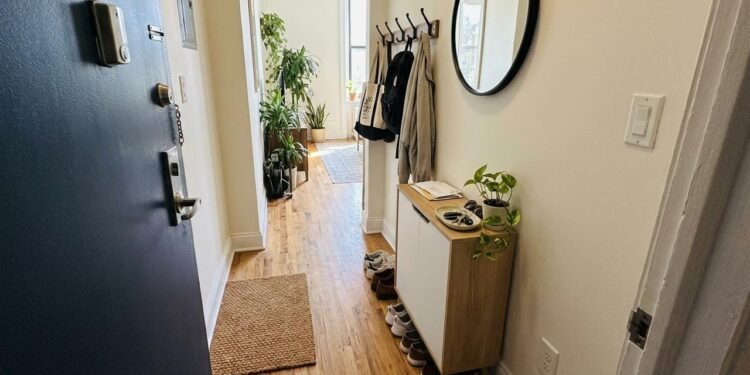 Ter organizadores não garante uma casa arrumada quando eles recebem objetos sem critério.