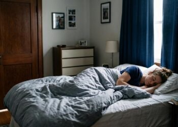 Psicólogos explicam: dormir com a porta fechada pode indicar que a pessoa tem autoconfiança
