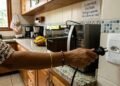 forno micro-ondas consome energia desligado