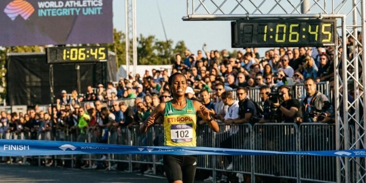 Ruti Aga suspensa doping