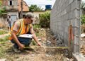 muro construído pelo vizinho