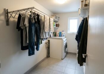 O fim do reinado do varal tradicional: a nova alternativa para secar roupa em apartamentos até 2027