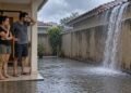 O Código Civil proíbe que o telhado de um imóvel despeje água diretamente sobre o terreno vizinho