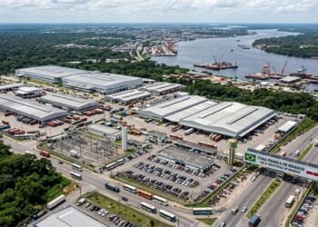 No coração da Amazônia, uma capital fabrica milhões de celulares e mais de 2 milhões de motos por ano, e a moto na sua garagem pode ter saído de lá