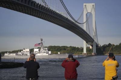 Navios dos EUA na costa da Venezuela deixam vizinhos sob tensão
