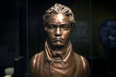 Busto em homenagem a Ludwig van Beethoven -  (crédito: INA FASSBENDER)