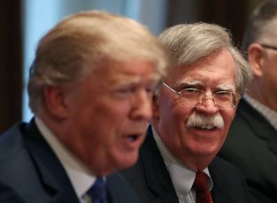 John Bolton, ex-conselheiro de Trump, é denunciado à Justiça em investigação sobre documentos