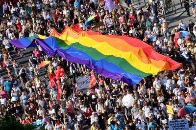 Brasil registrou uma morte  de pessoa LGBT+ a cada 34 horas, em 2025