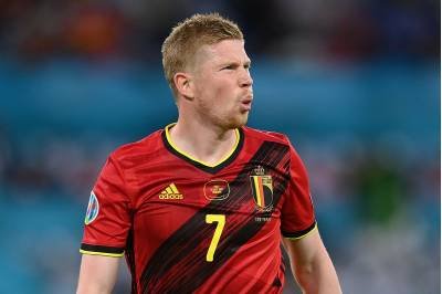 Meio-campista Kevin De Bruyne durante lance de partida pela B&eacute;lgica