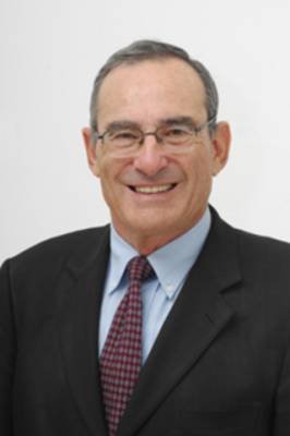 07/09/2010. Crédito: Arquivo Pessoal. Eytan Gilboa, professor de Estudos Políticos da Universidade Bar-Ilan, em Israel.   