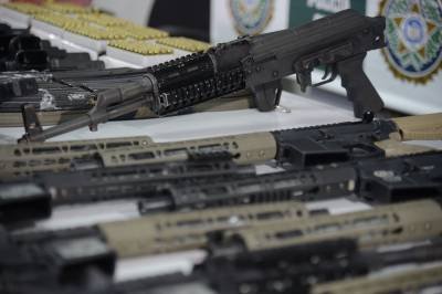 Artigo: A indústria varre para baixo do tapete suas armas do crime