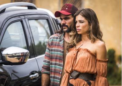 Em cena com Grazi Massafera  em O outro lado do para&iacute;so