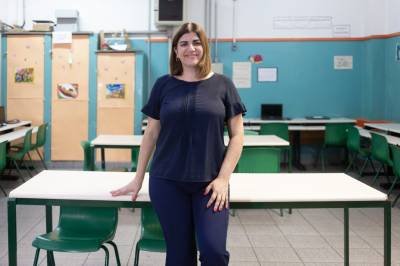 D&eacute;bora Garofalo, professora da rede p&uacute;blica de ensino de S&atilde;o Paulo, idealizadora do Rob&oacute;tica com sucata e finalista do Global Teacher Prize 2019, o Nobel da Educa&ccedil;&atilde;o. Tamb&eacute;m foi reconhecida, este ano, professora mais influente do mundo