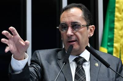 STF torna Kajuru réu por ataques a senador Vanderlan Cardoso