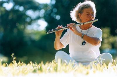 20/01/1999. Cr&eacute;dito: Anderson Schneider/CB/D.A Press. Brasil. Bras&iacute;lia - DF. Odeth Ernest Dias, flautista.