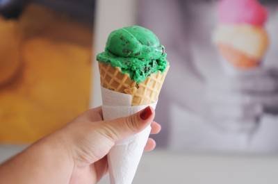 Venda de sorvetes em Brasília aumenta 50% devido a seca e calor