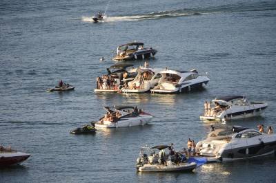 Neste período aumenta o número de embarcações no Lago Paranoá, mas todas precisam estar em ordem