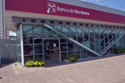 28/08/2014. Crédito: Márcio Melo/OIMP/D.A.Press. Brasil. São Luís - MA. Agência do Banco do Nordeste fechada no dia do bancário. -  (crédito: Márcio Melo/OIMP/D.A Press)